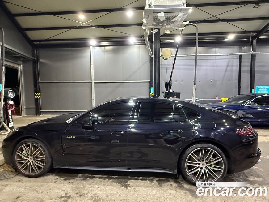 Porsche Panamera 2018