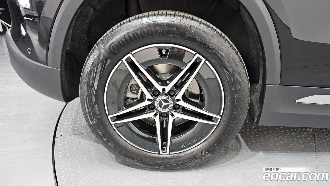 Mercedes-Benz EQA 2024