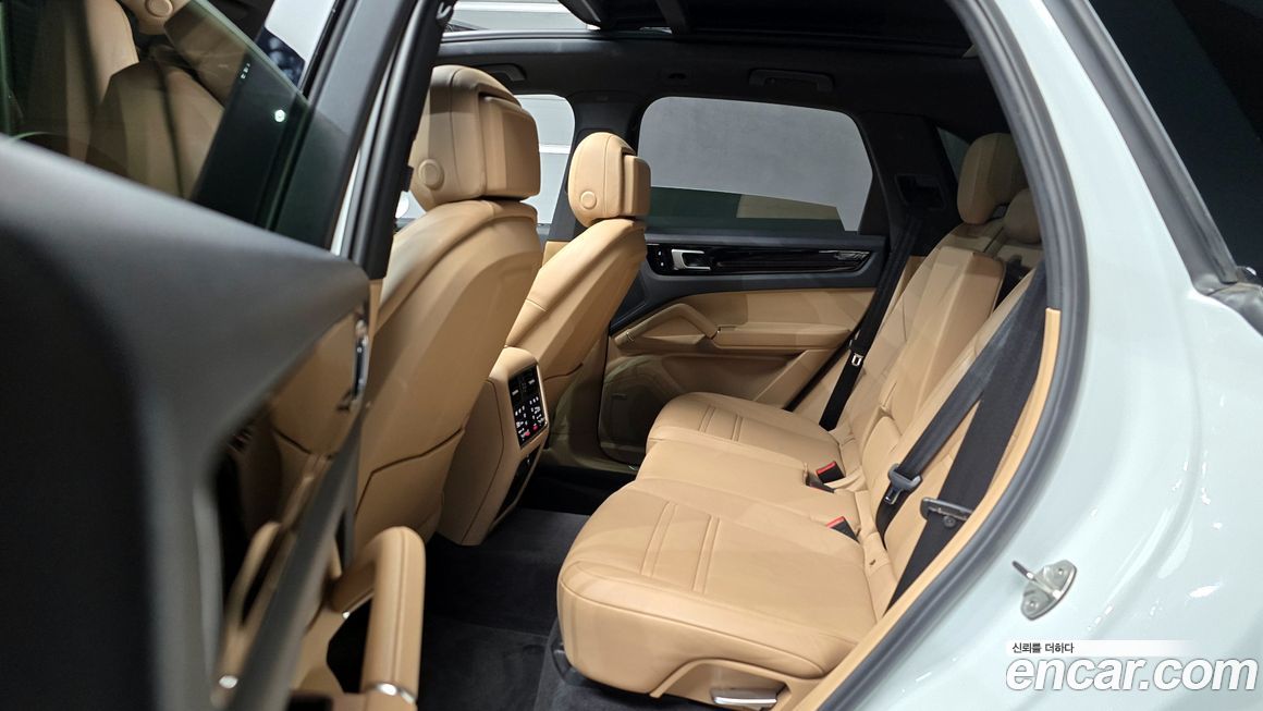 Porsche Cayenne 2020