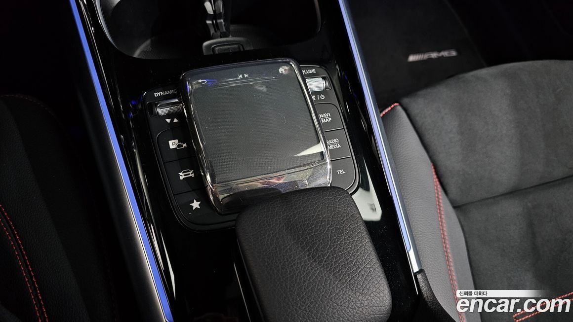 Mercedes-Benz EQA 2024