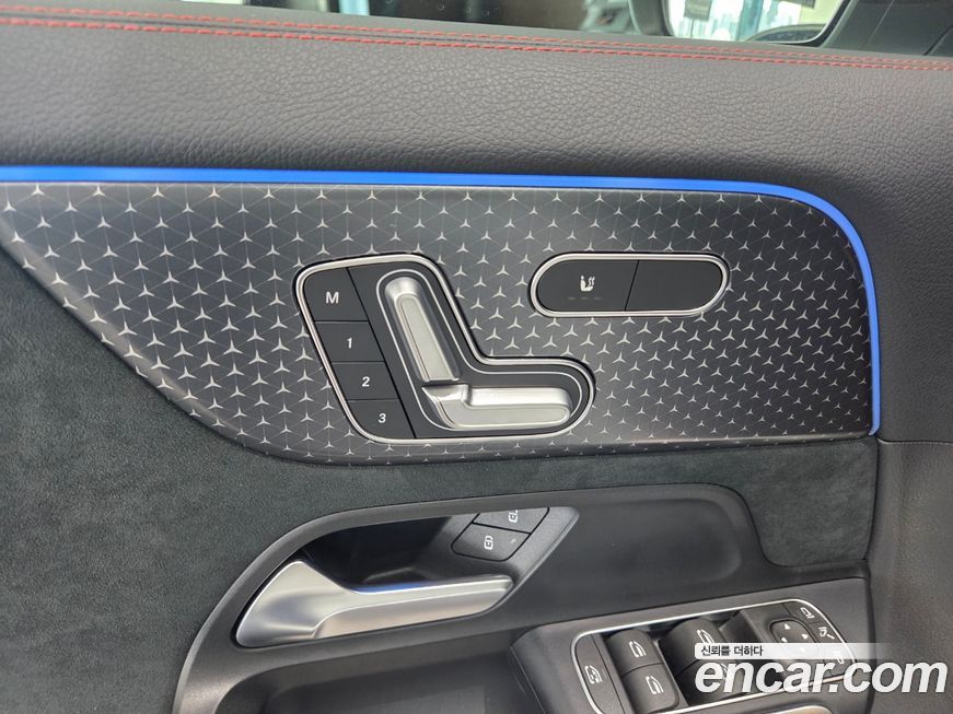 Mercedes-Benz GLA-Class 2025