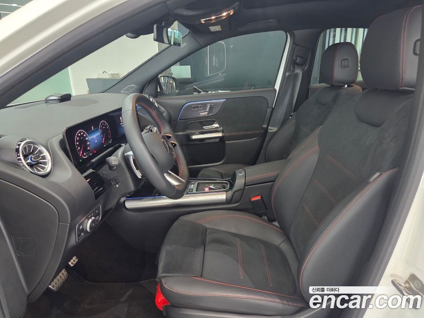 Mercedes-Benz GLA-Class 2025