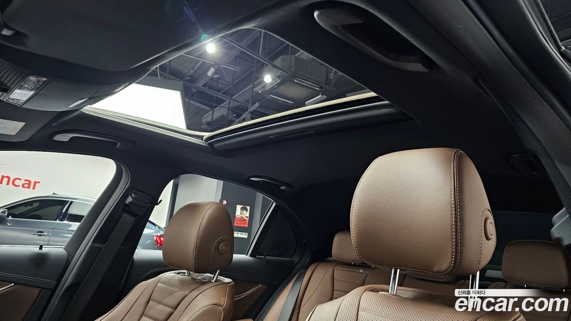 Mercedes-Benz E-Class 2023