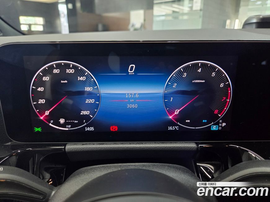 Mercedes-Benz GLA-Class 2025