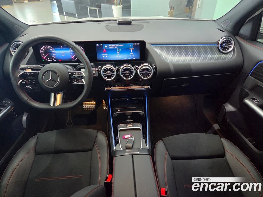 Mercedes-Benz GLA-Class 2025