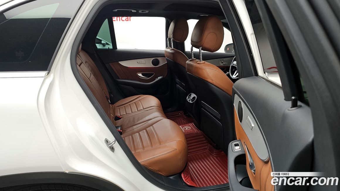 Mercedes-Benz GLC-Class 2022