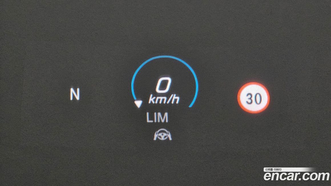 Mercedes-Benz EQA 2024