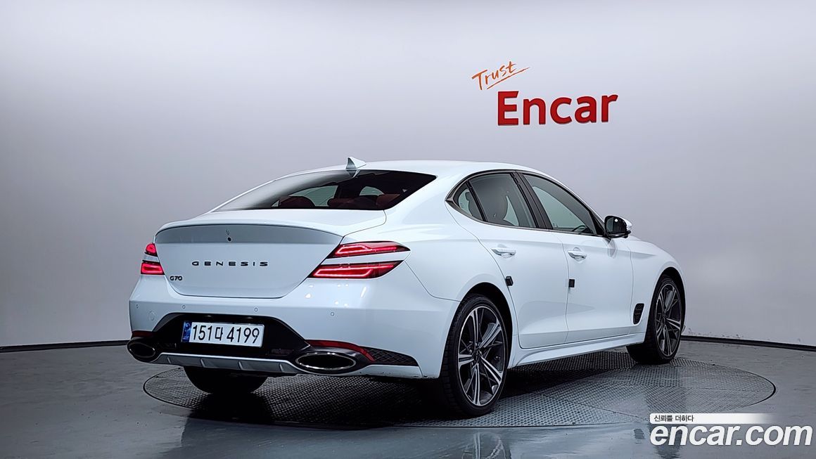 Genesis G70 2025