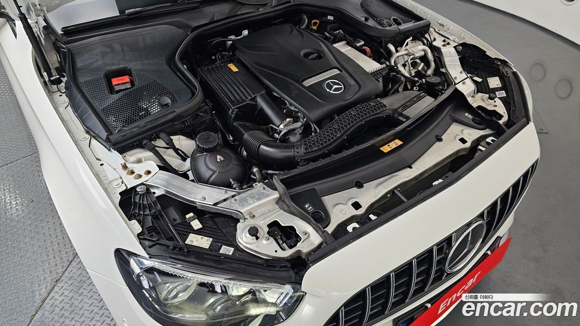 Mercedes-Benz E-Class 2023