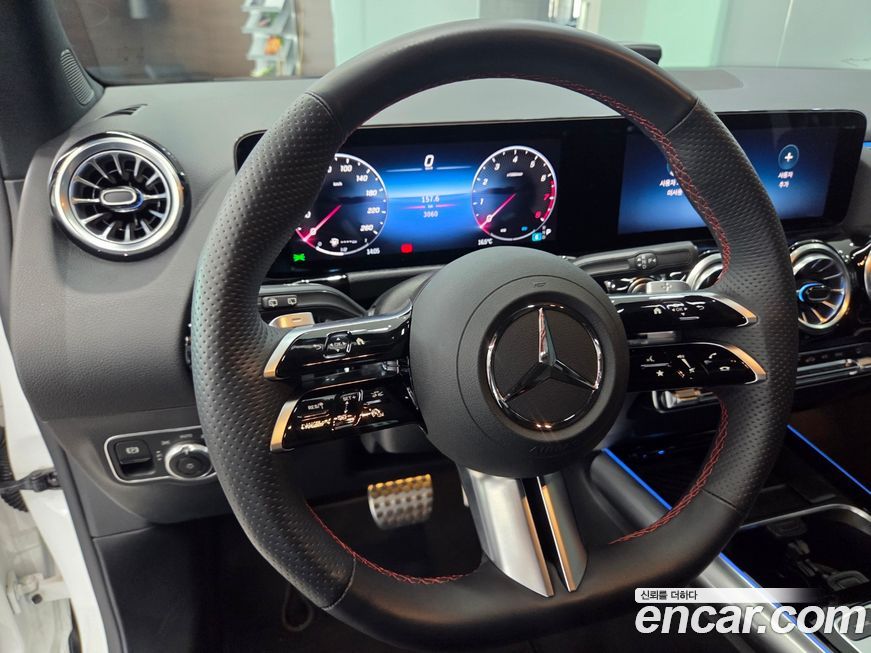 Mercedes-Benz GLA-Class 2025