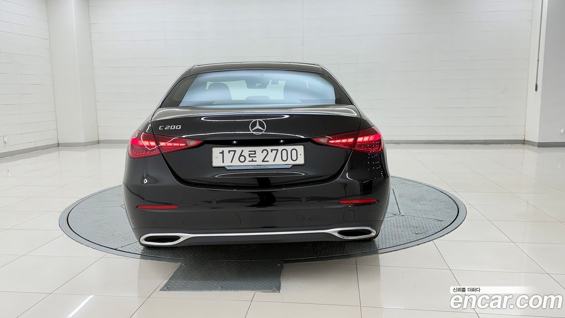 Mercedes-Benz C-Class 2025