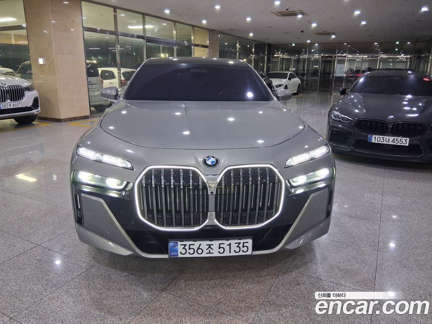 BMW 7-Series 2025