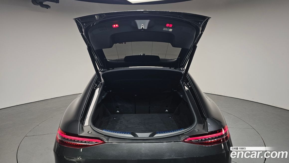 Mercedes-Benz AMG GT 2023