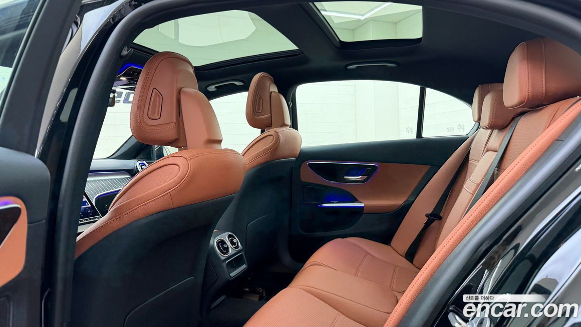 Mercedes-Benz C-Class 2025