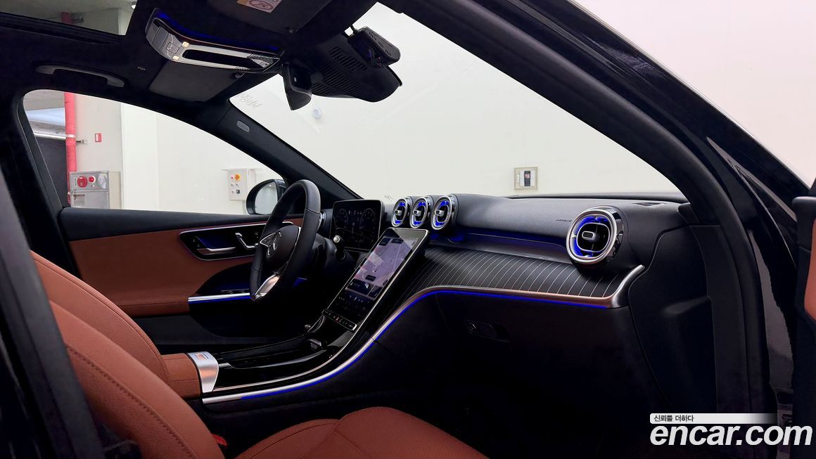 Mercedes-Benz C-Class 2025