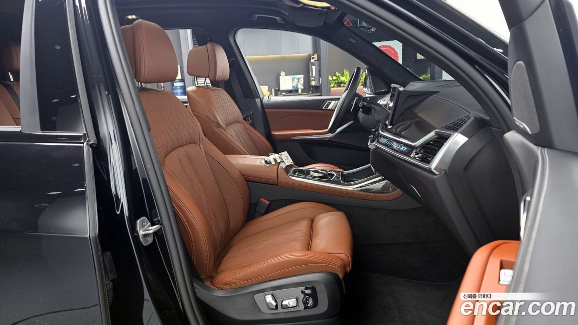 BMW X7 2025
