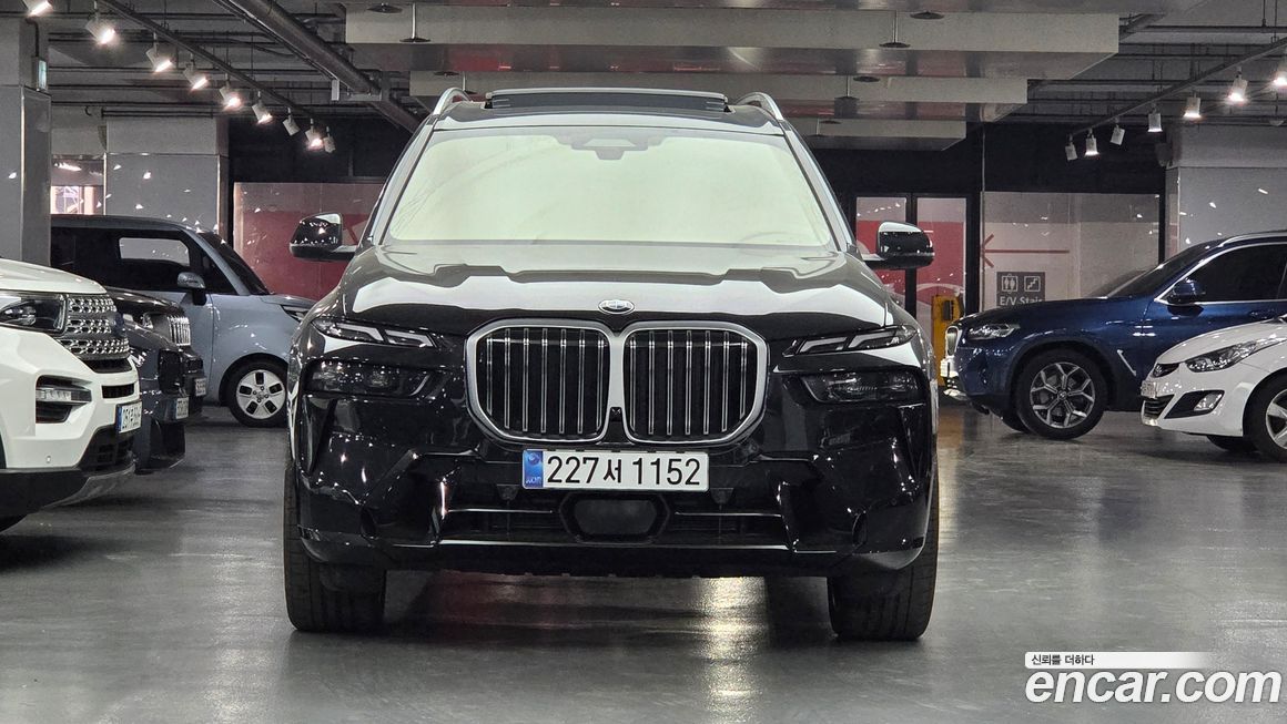 BMW X7 2025