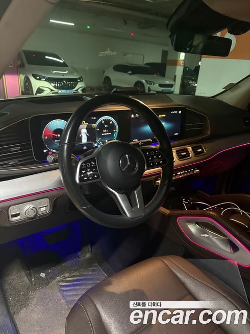 Mercedes-Benz GLE-Class 2021