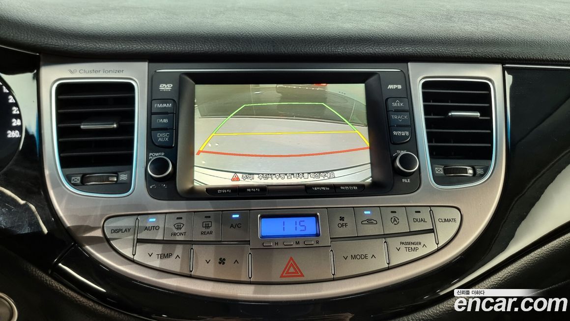 Hyundai Genesis 2012