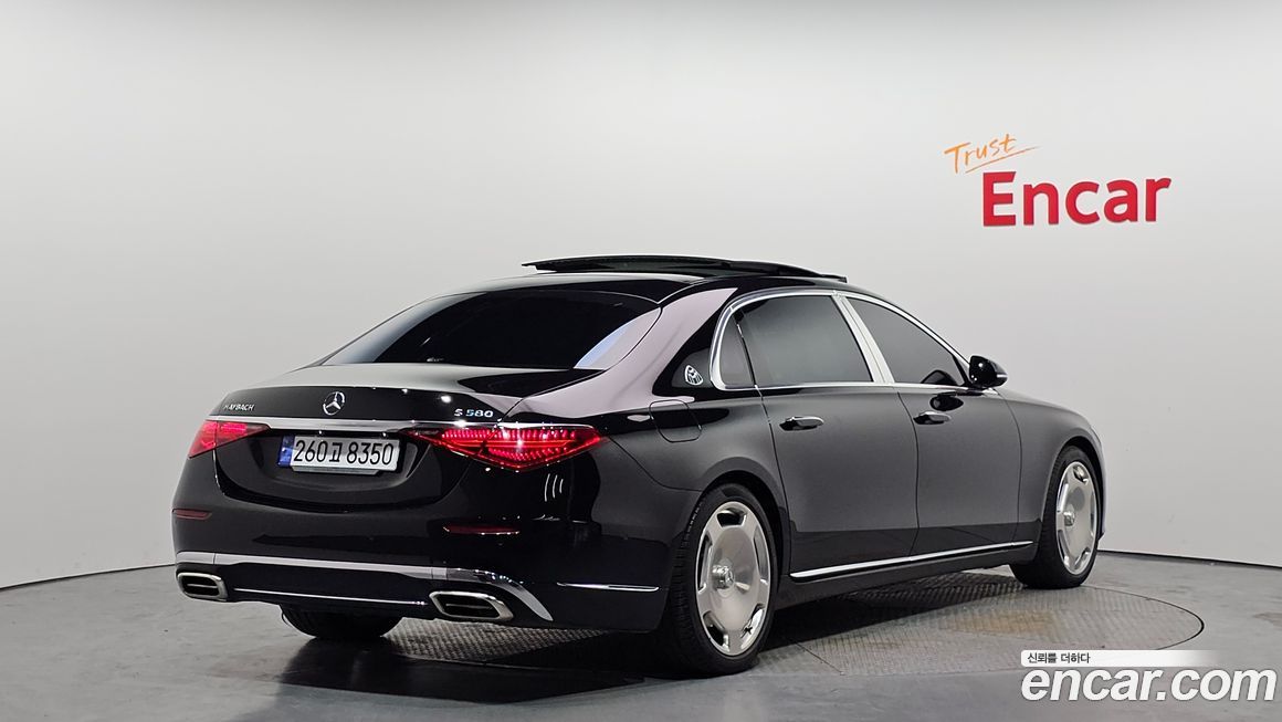 Mercedes-Benz S-Class 2023