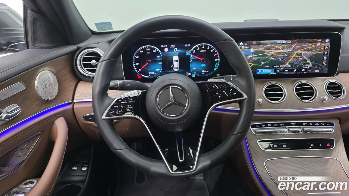 Mercedes-Benz E-Class 2023