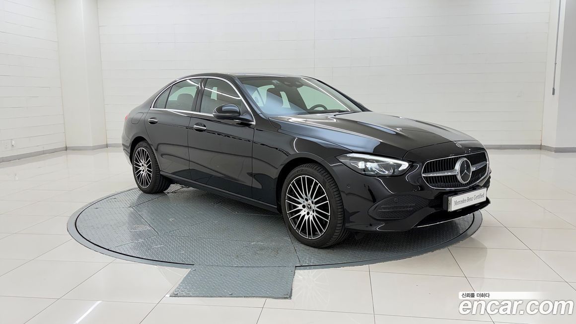Mercedes-Benz C-Class 2025