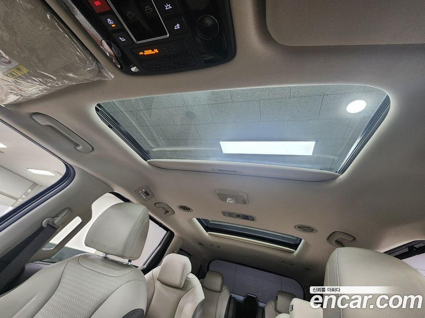 Kia Canival 2025