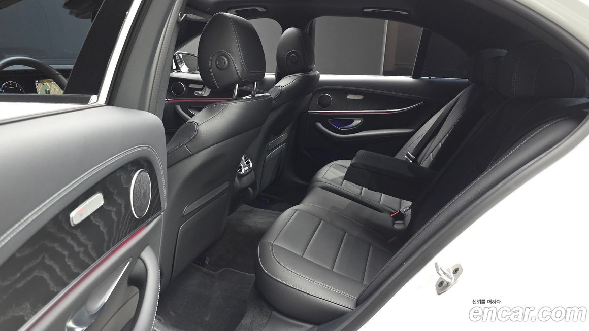 Mercedes-Benz E-Class 2023