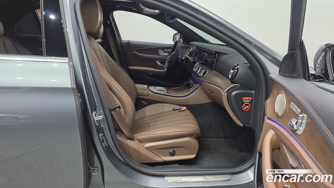 Mercedes-Benz E-Class 2023