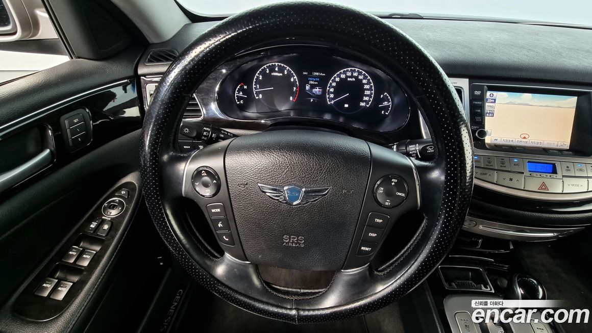 Hyundai Genesis 2012