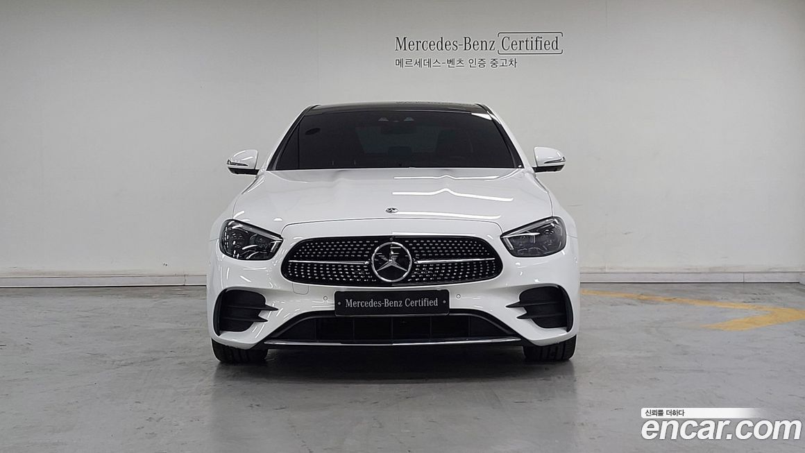 Mercedes-Benz E-Class 2022