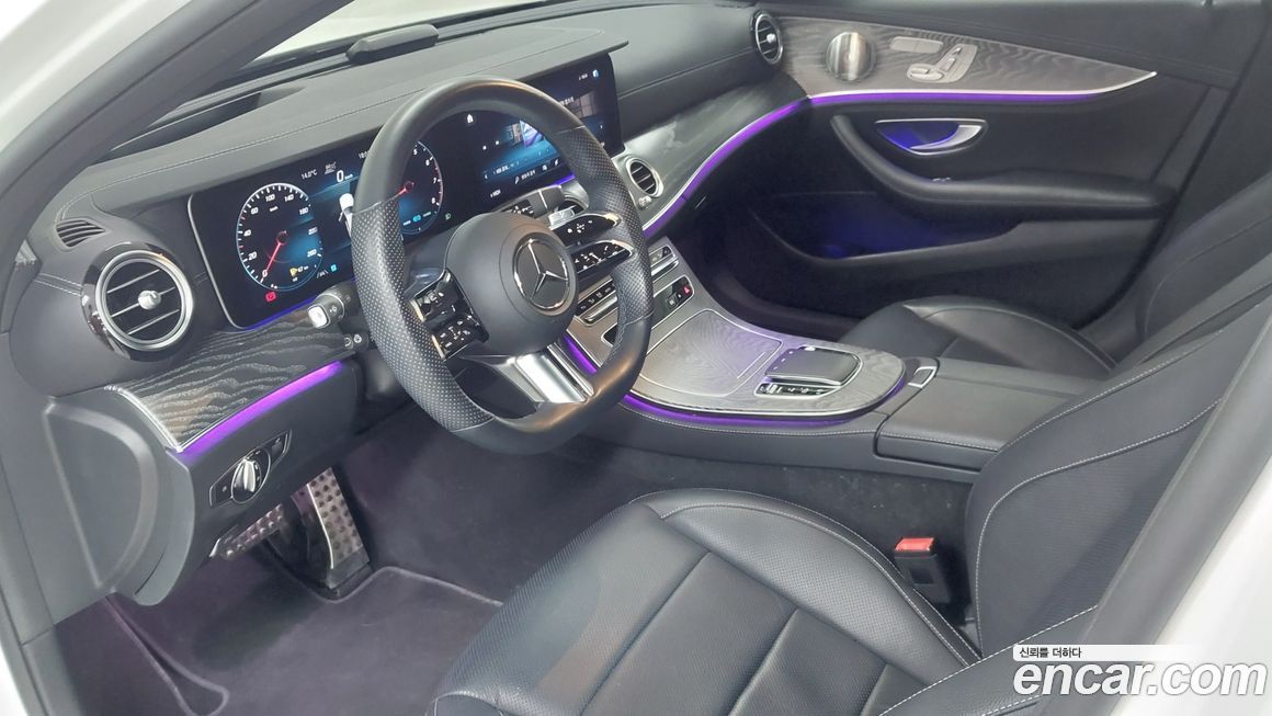 Mercedes-Benz E-Class 2022