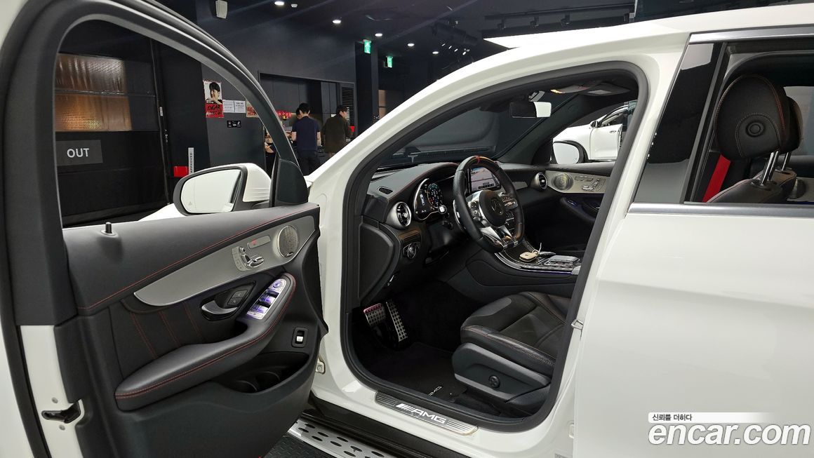 Mercedes-Benz GLC-Class 2021