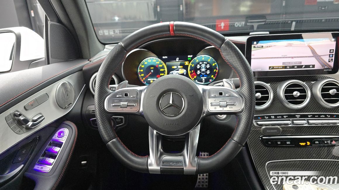 Mercedes-Benz GLC-Class 2021