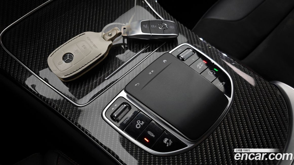 Mercedes-Benz GLC-Class 2021