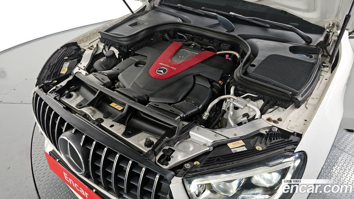 Mercedes-Benz GLC-Class 2021