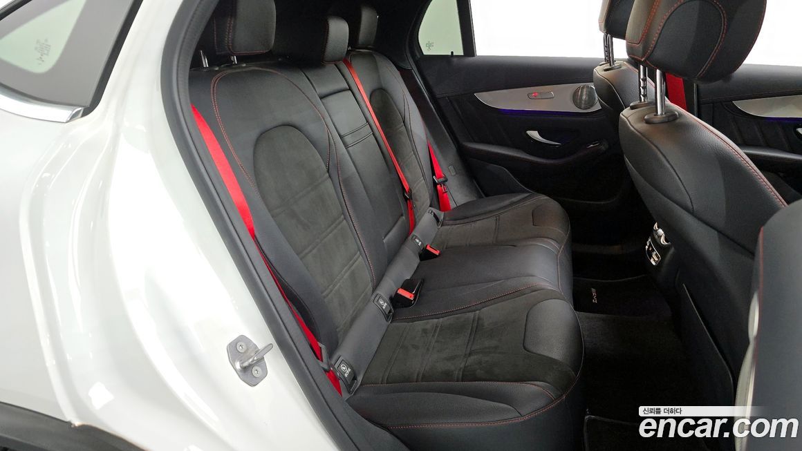 Mercedes-Benz GLC-Class 2021