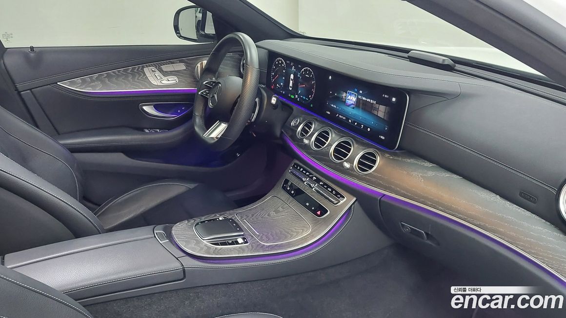 Mercedes-Benz E-Class 2022