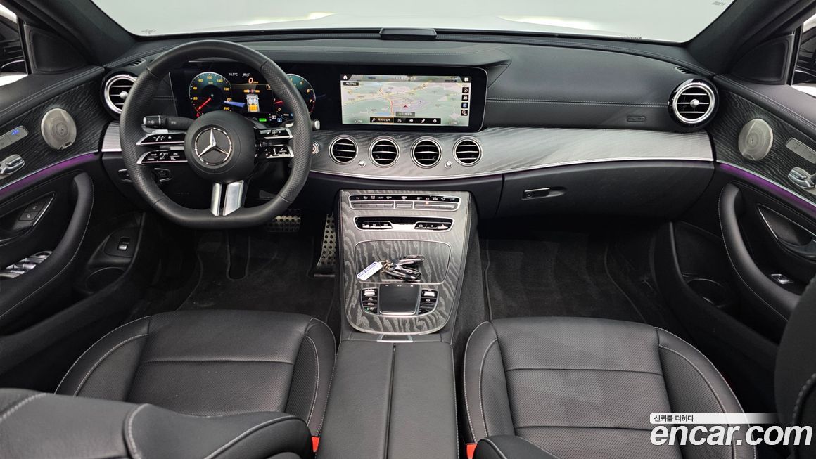 Mercedes-Benz E-Class 2023