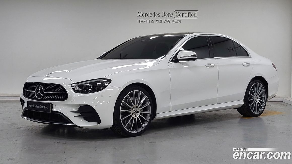 Mercedes-Benz E-Class 2022