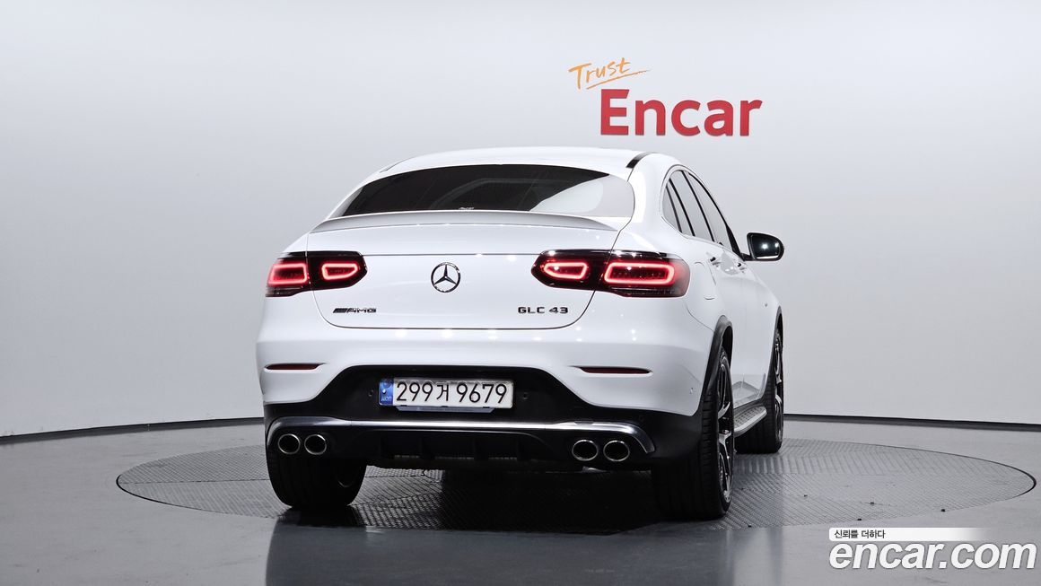 Mercedes-Benz GLC-Class 2021