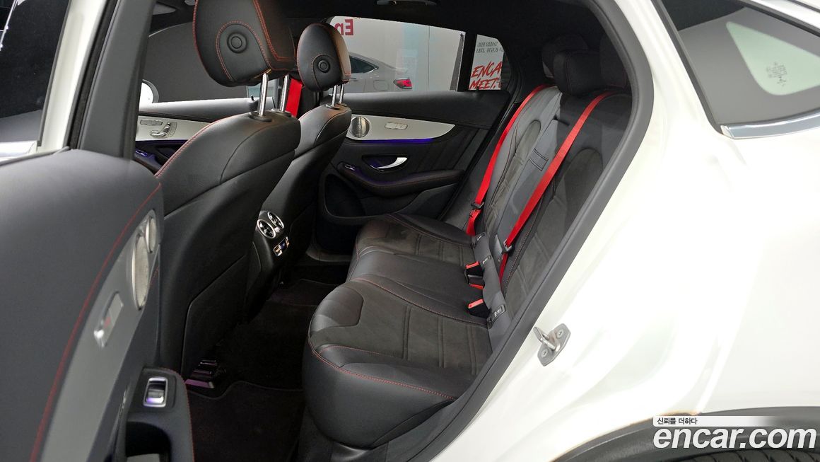 Mercedes-Benz GLC-Class 2021