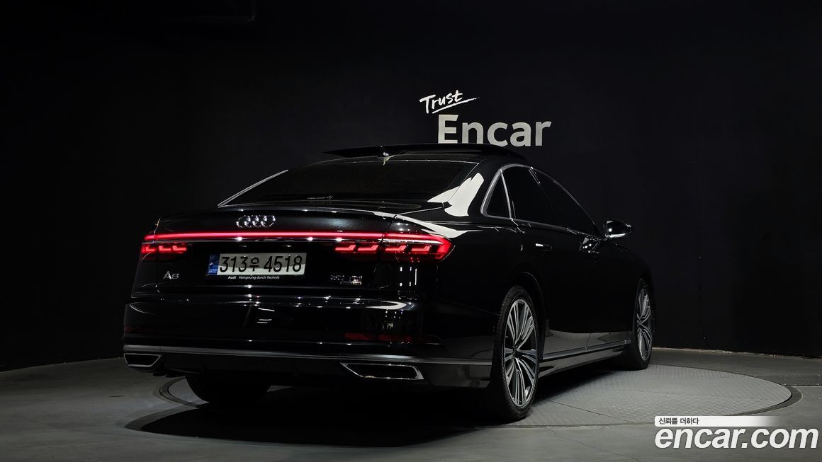Audi A8 2021