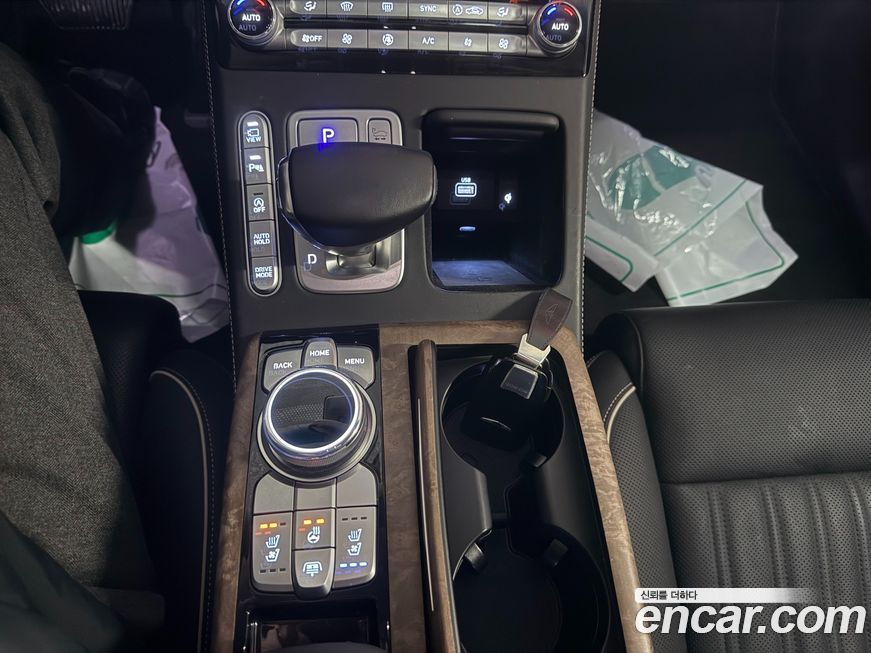 Genesis G90 2021
