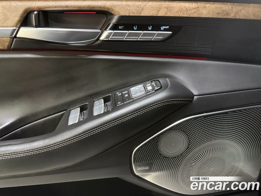 Genesis G90 2021