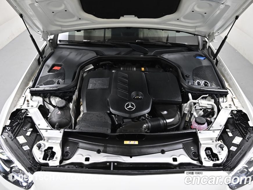 Mercedes-Benz E-Class 2022