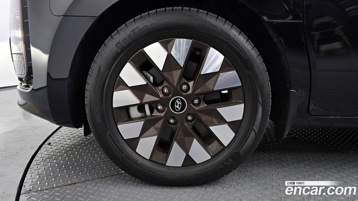 Hyundai Staria 2022
