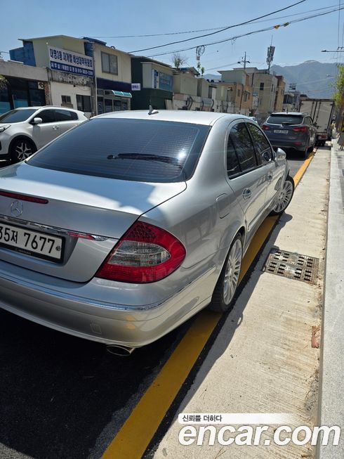 Mercedes-Benz E-Class 2008