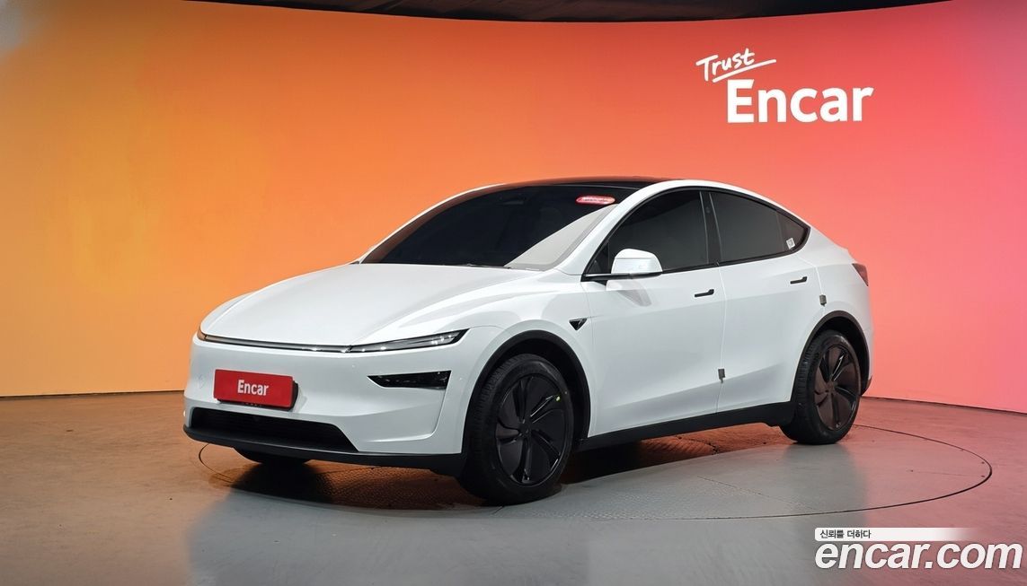 Tesla Model Y 2025