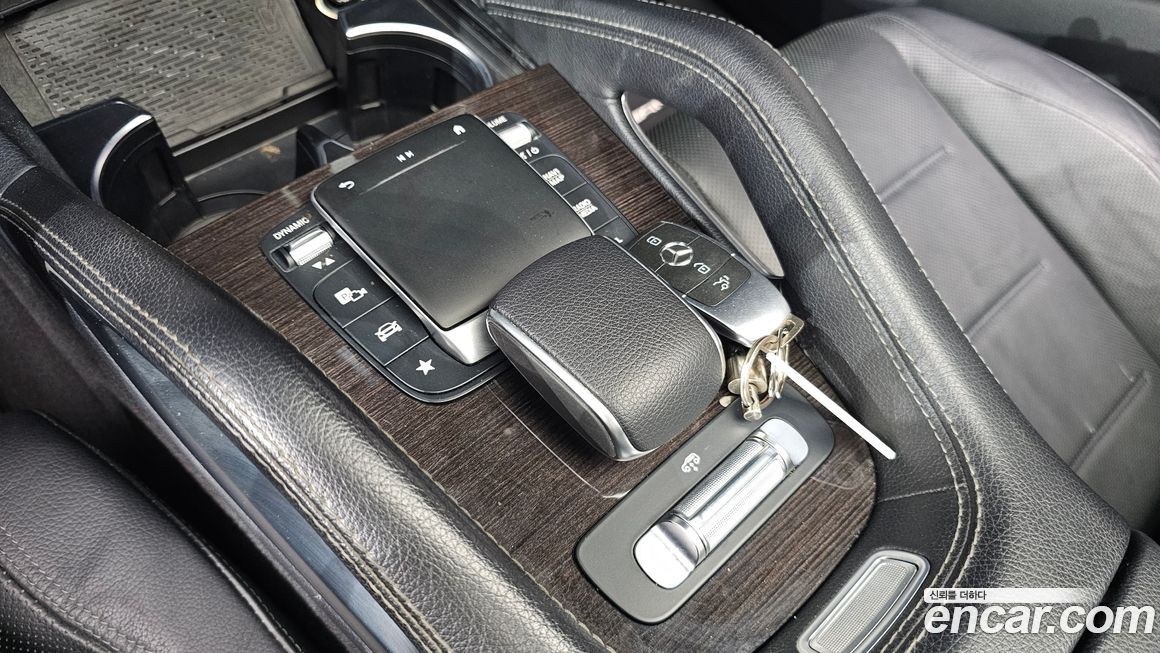 Mercedes-Benz GLE-Class 2021